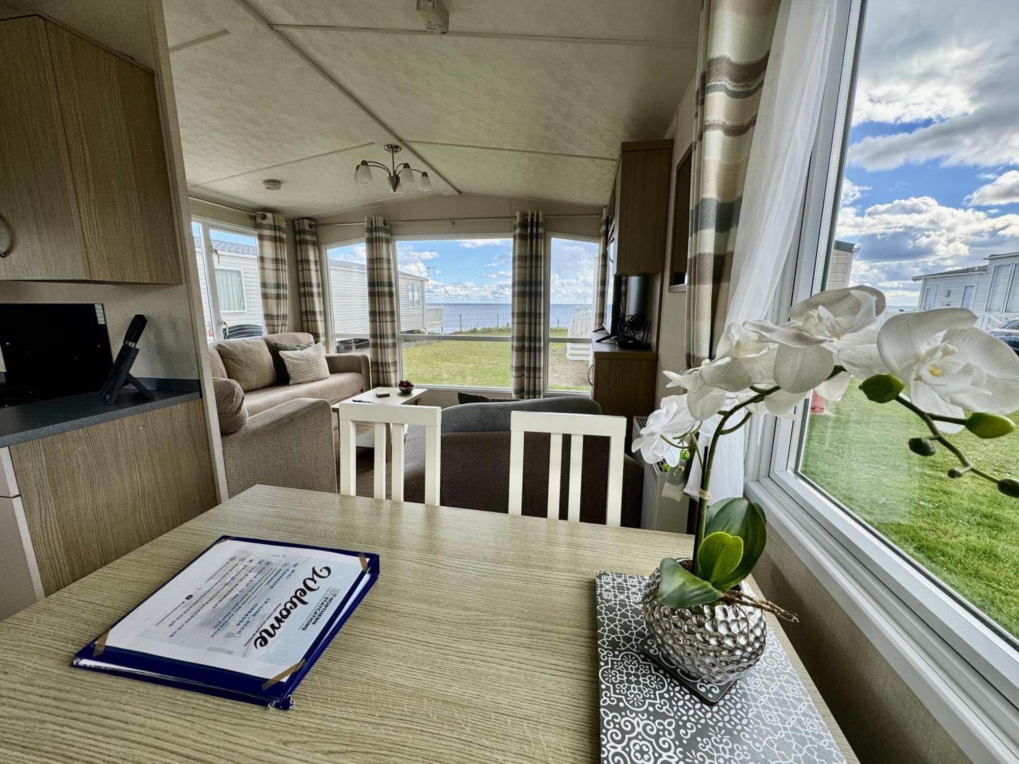 New Sea View Platinum Caravan With Huge Decking Newcastle upon Tyne Luaran gambar
